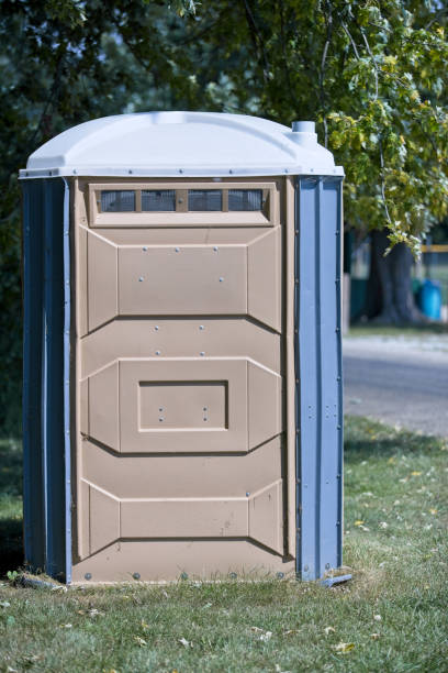 Best Portable restroom trailer rental  in Mchenry, IL